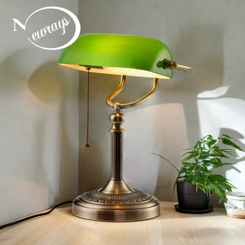 Classical Desk Lamp Green/White Color Glass Bankers Desk Lamp with Zipper Switch