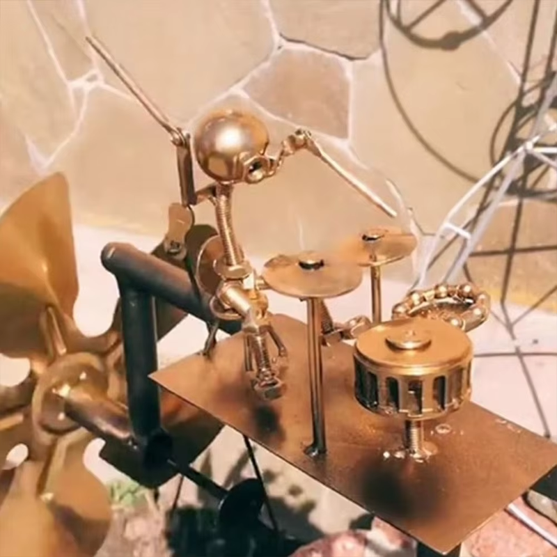 Handmade Metal Drummer Windmill Statue Decorative Beat the Drums with the Wind O