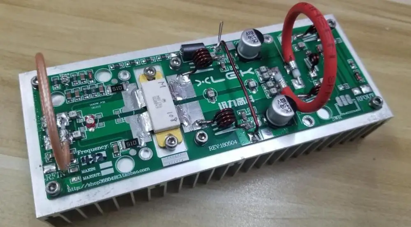 2023 Latest DIY Kits 100W UHF 400--470MHZ Amplifier Power Amplifier Board for Ha