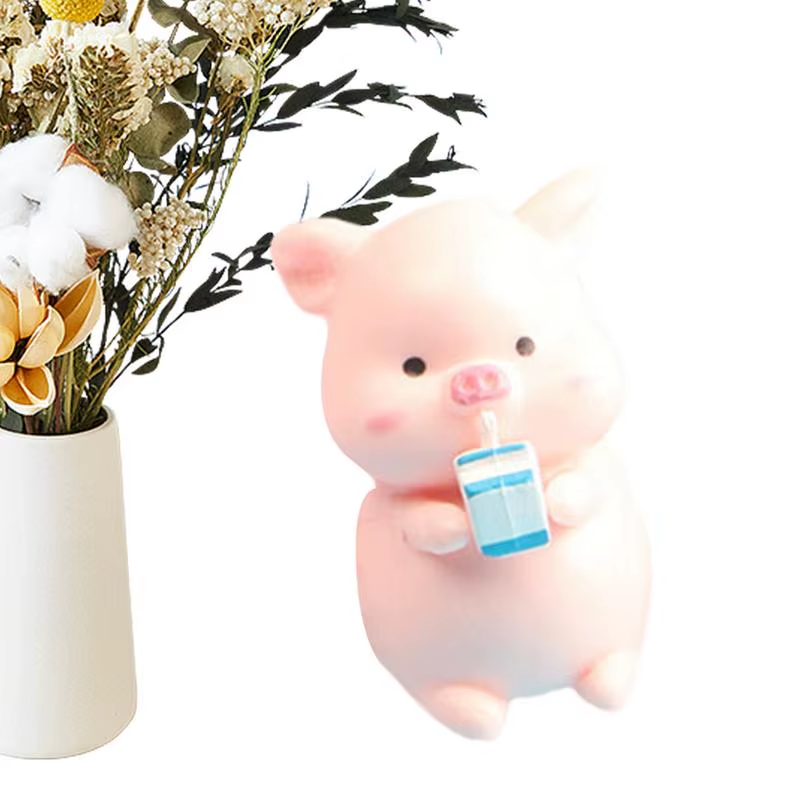 Miniature Resin Pig Cake Toppers Water Resistant Multi-Purpose Vivid Cute Pig Fi