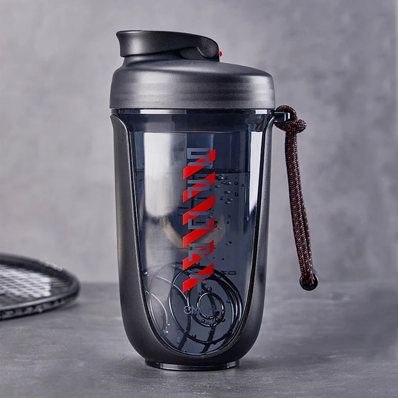 590Ml Sports Shaker Bottles with Shaker Ball Whey Protein Powder Mixer Bottle Le