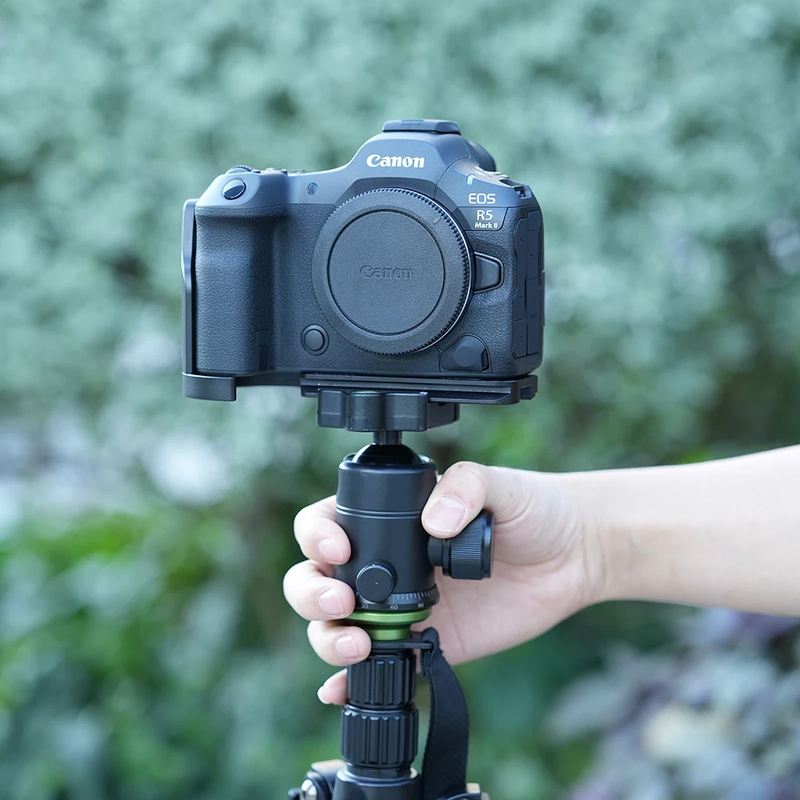 FOTGA Quick Release L Plate R5II Bracket Holder Hand Grip for Canon EOS R5 Mark