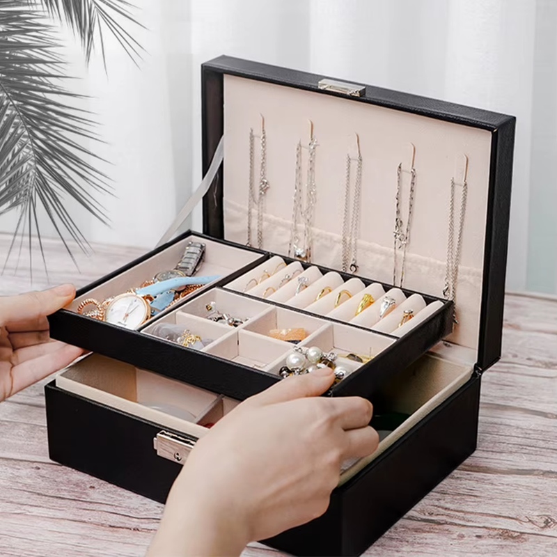 Jewelry Holder Box with Lock Jewelry Storage Box Multi-Pockets Leather Jewelry O